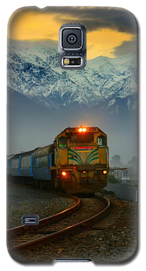 Train Galaxy S5 Case featuring the photograph Train in New Zealand by Amanda Stadther