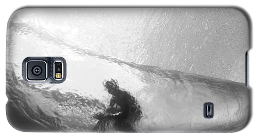 Surf Galaxy S5 Case featuring the photograph Tube Time by Sean Davey