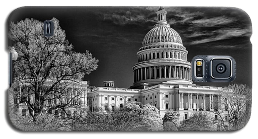 Washington Galaxy S5 Case featuring the photograph US Capitol - IR monochrome by Izet Kapetanovic