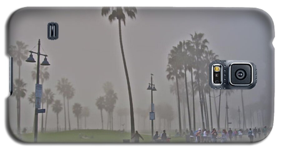 Landscape Galaxy S5 Case featuring the photograph Venice Beach by Joe Burns