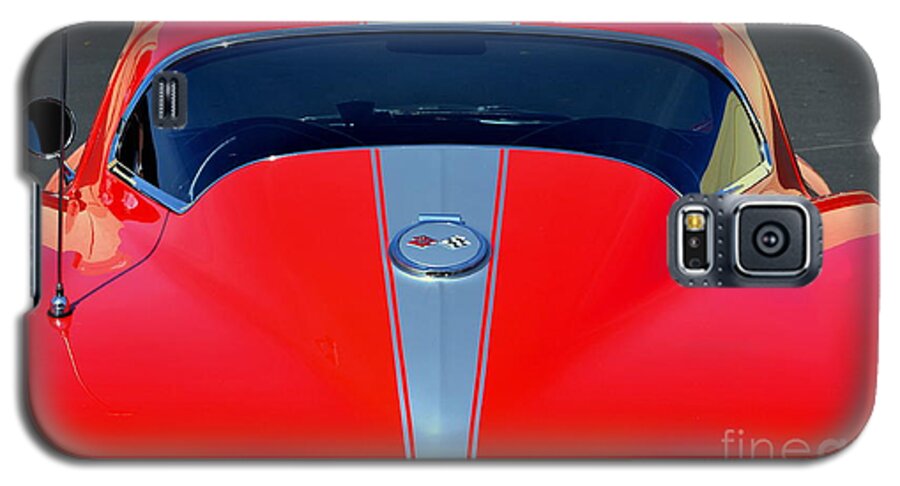  Galaxy S5 Case featuring the photograph Very Cool Corvette by Dean Ferreira