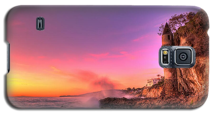 Victoria Beach Galaxy S5 Case featuring the photograph Victoria Beach at Sunset by Eddie Yerkish