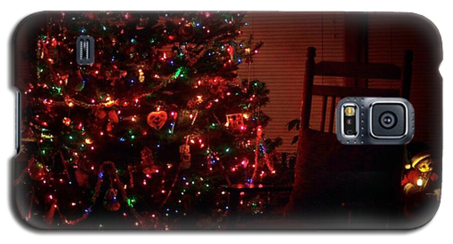 Christmas Cards Galaxy S5 Case featuring the photograph Waiting for Christmas by Frank J Casella
