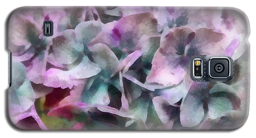 Flower Galaxy S5 Case featuring the photograph Waning Hydrangea by Gerry Bates