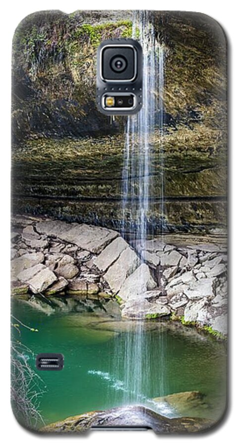 Waterfall At Hamilton Pool Galaxy S5 Case featuring the photograph Waterfall at Hamilton Pool by David Morefield