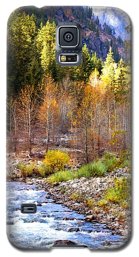 Wenatchee River Galaxy S5 Case featuring the photograph Wenatchee River - Leavenworth - Washington by Marie Jamieson