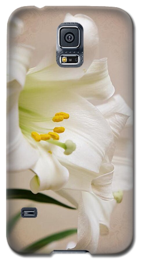Catholic Galaxy S5 Case featuring the photograph White Softness by Lucinda Walter