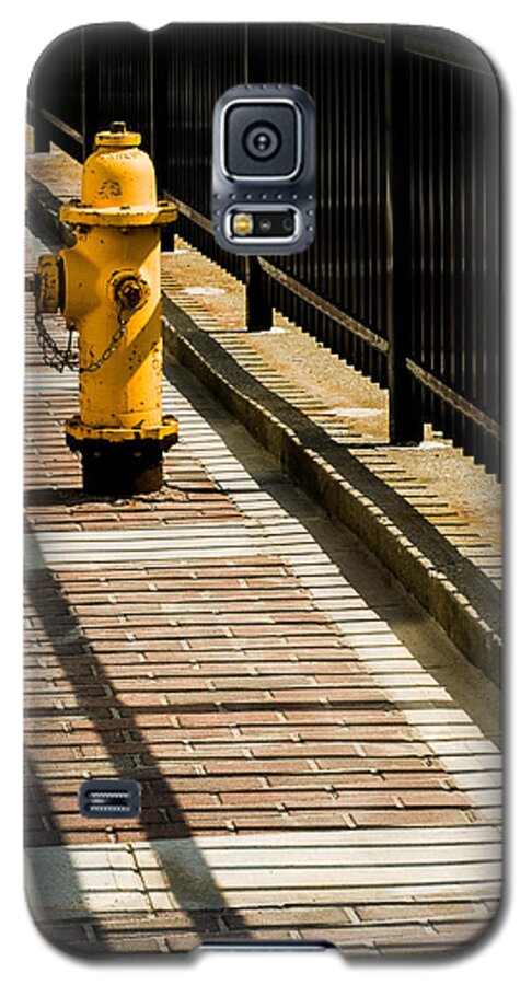 Waiting Room Galaxy S5 Case featuring the photograph Yellow Fire Hydrant - Pittsfield - Massachusetts by David Smith