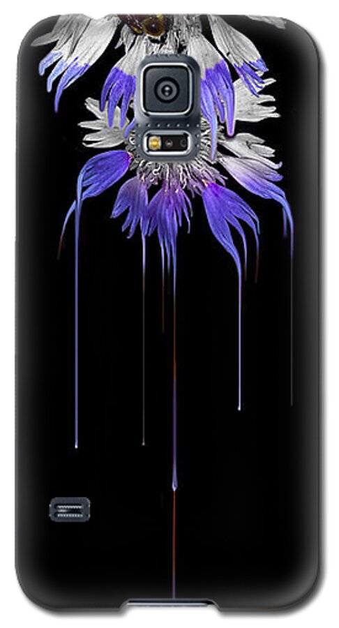 Abstract Galaxy S5 Case featuring the photograph I'll Bee Dipped by Gordon Engebretson