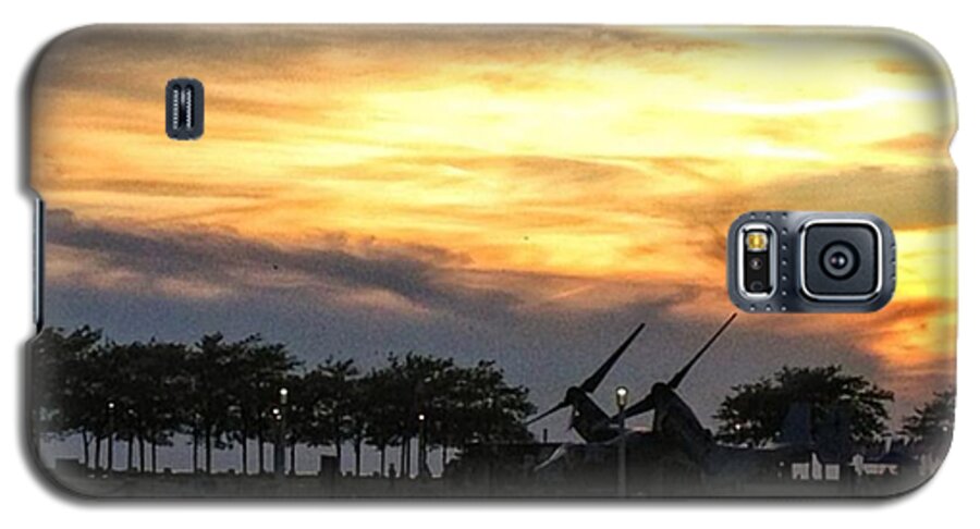 Beautiful Galaxy S5 Case featuring the photograph #amazing #sunset In #cleveland #ohio by Pete Michaud