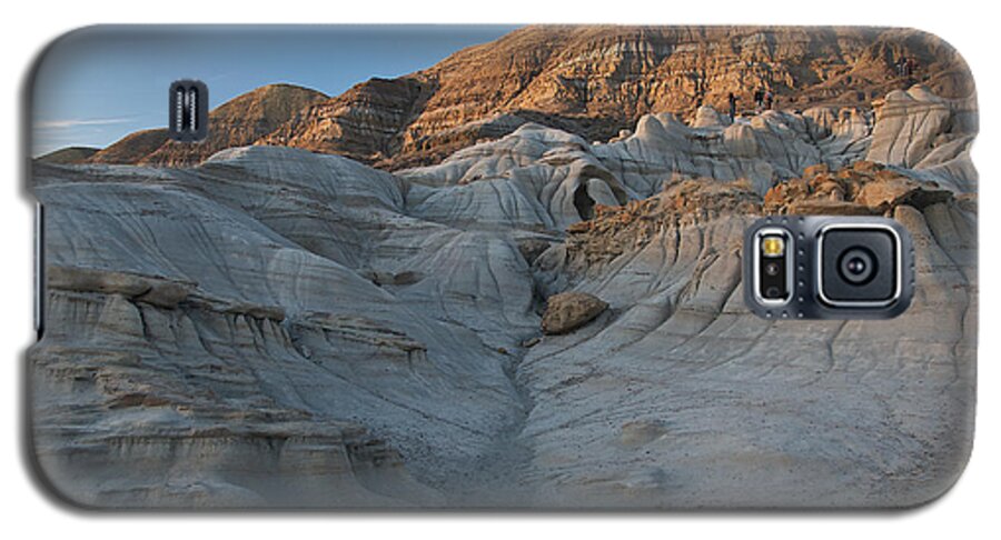Hoodoos Galaxy S5 Case featuring the photograph Badlands Sunset by David Kleinsasser
