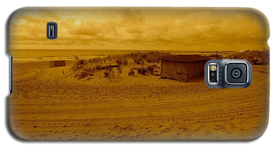 Landscape Galaxy S5 Case featuring the photograph Baywatch. Where is Pam Anderson by Joe Burns