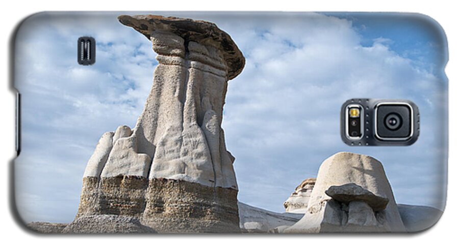 Hoodoos Galaxy S5 Case featuring the photograph Capped Hoodoo And Clouds by David Kleinsasser