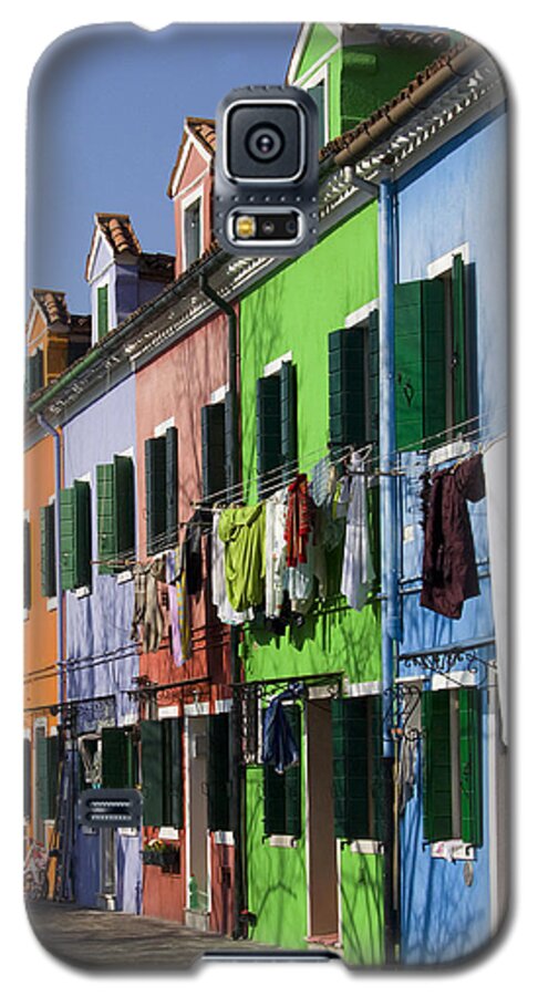 Color Galaxy S5 Case featuring the photograph Happy houses by Raffaella Lunelli