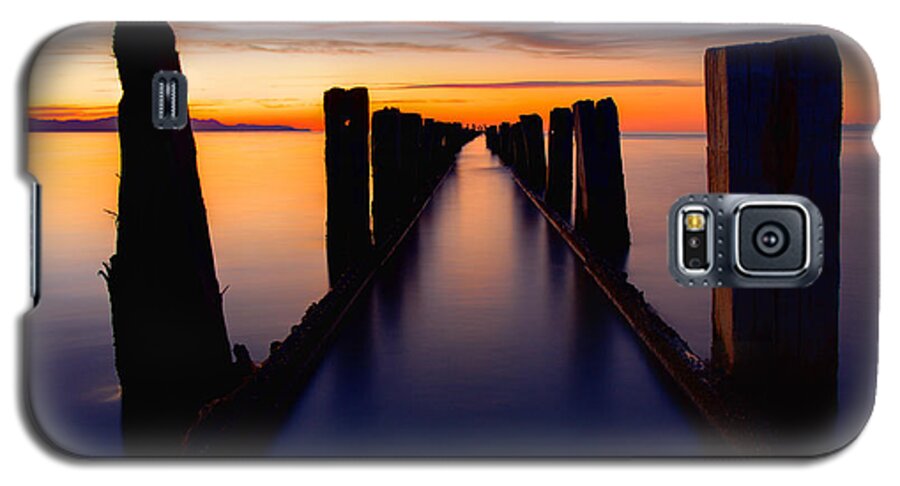 Lake Reflection Galaxy S5 Case featuring the photograph Lake Reflection by Chad Dutson