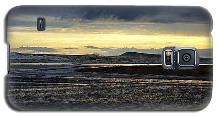 Powlet River Galaxy S5 Case featuring the photograph Stormy morning 2 by Blair Stuart