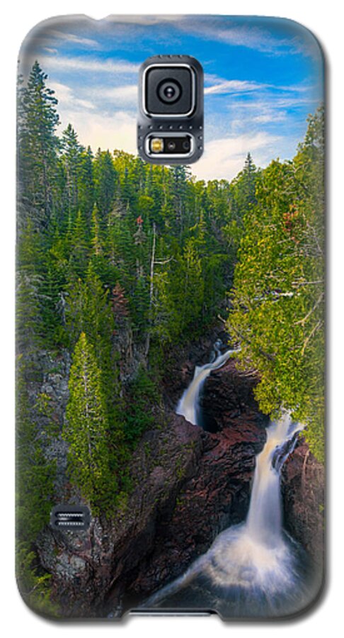Brule River Galaxy S5 Case featuring the photograph Devil's Kettle #1 by Rikk Flohr