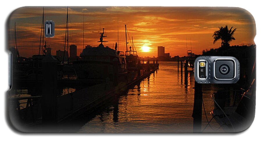 Sunrise Galaxy S5 Case featuring the photograph 1- Lake Park marina by Joseph Keane