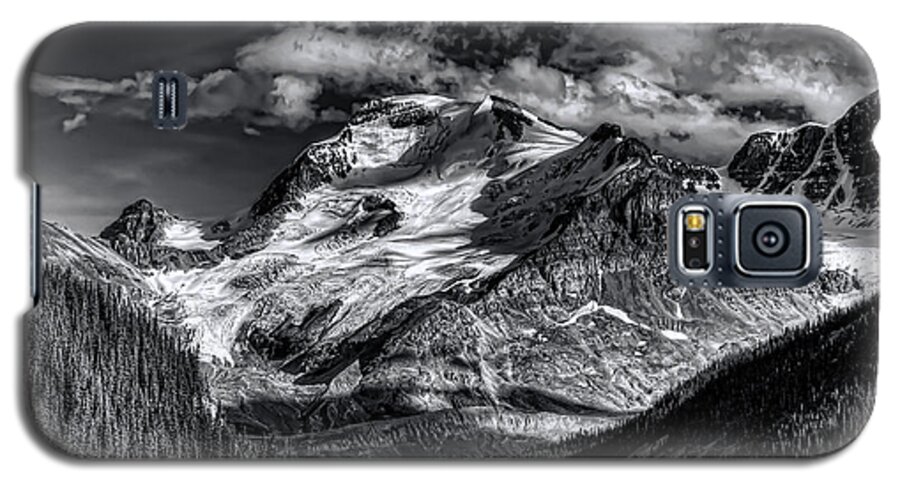 Canada Galaxy S5 Case featuring the photograph Rocky Mountain High #1 by Wayne Sherriff