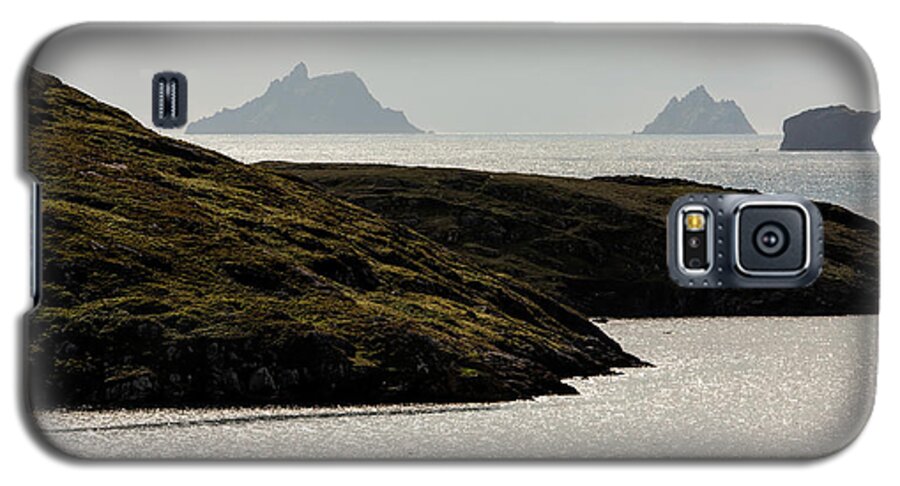 Ireland Galaxy S5 Case featuring the photograph Skellig Islands, County Kerry, Ireland by Aidan Moran
