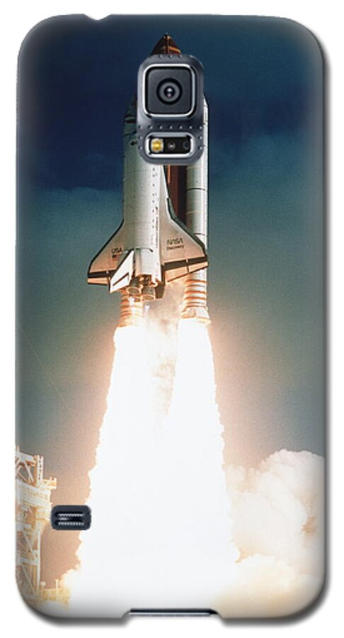Space Telescopes Galaxy S5 Case featuring the photograph Space Shuttle Launch by NASA Science Source