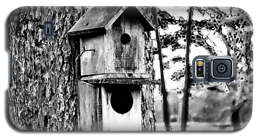 Black And White Galaxy S5 Case featuring the photograph The Bird Feeder #1 by Gina O'Brien