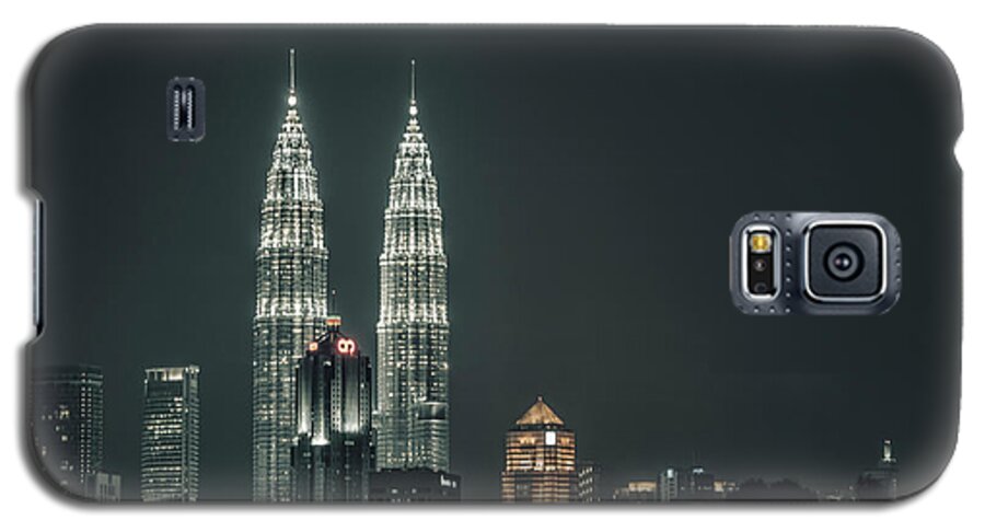 Twin Tower Galaxy S5 Case featuring the photograph Twin Towers #1 by Charuhas Images