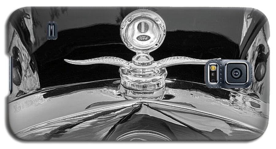 1929 Ford Model A Galaxy S5 Case featuring the photograph 1929 Ford Model A Hood Ornament BW by Rich Franco