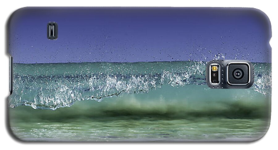 Waves Galaxy S5 Case featuring the photograph A Clean Break by Chris Cousins