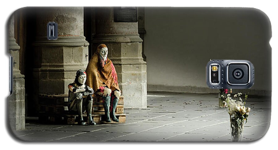 Amsterdam Galaxy S5 Case featuring the photograph A scene in Oude Kerk Amsterdam by RicardMN Photography