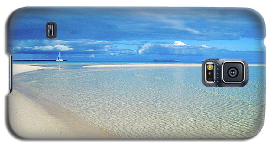 Beach Galaxy S5 Case featuring the photograph ADAGIO alone in Ouvea, South Pacific by Dorothy Darden