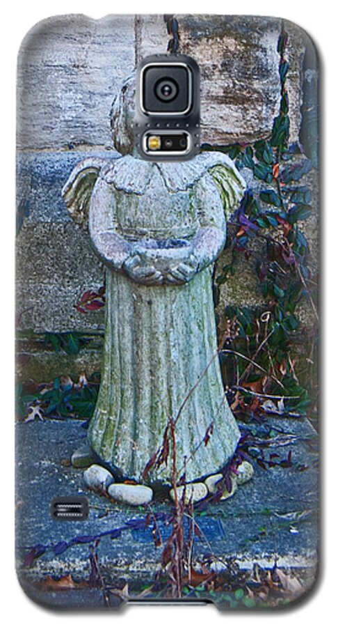 Angel Galaxy S5 Case featuring the photograph Angel Keokuk Church by George D Gordon III