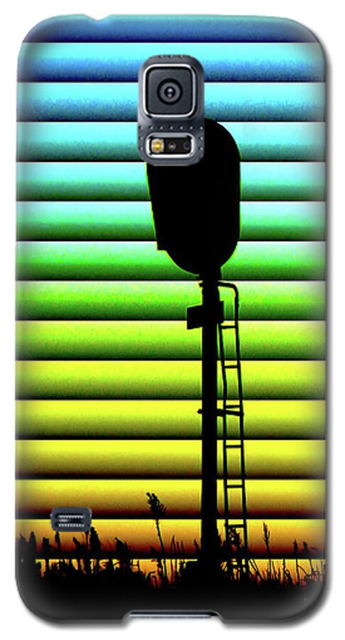 Bill Kesler Photography Galaxy S5 Case featuring the photograph Signal At Dusk by Bill Kesler