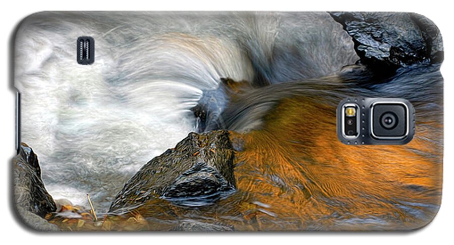 Water Galaxy S5 Case featuring the photograph Autumn Flow by Dave Mills