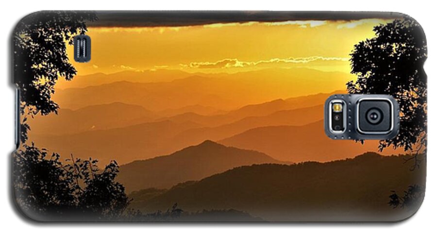 Sunset Galaxy S5 Case featuring the photograph Autumn Gold by Chuck Brown
