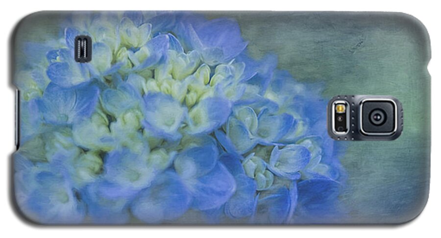 Hydrangea Galaxy S5 Case featuring the photograph Beautiful in Blue by Linda Blair