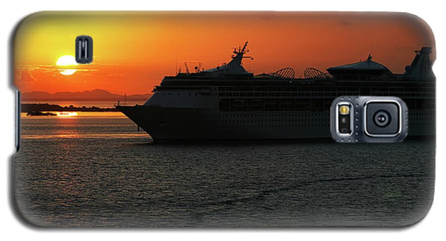 Ocean Galaxy S5 Case featuring the photograph Belize Sunset by Arthur Dodd