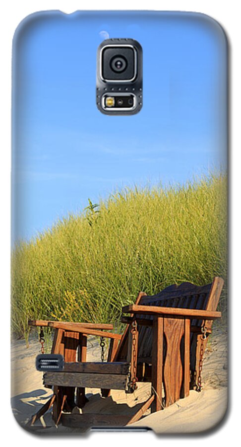 Above Galaxy S5 Case featuring the photograph Bench at the Beach by Travis Rogers