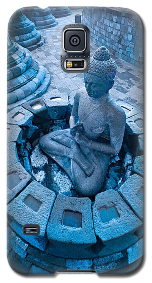 Ancient Galaxy S5 Case featuring the photograph Borobudur Temple by Luciano Mortula
