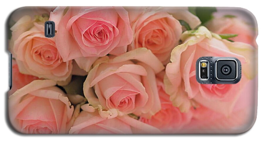Rose Galaxy S5 Case featuring the photograph Bouquet of Sweetness by Yuka Kato