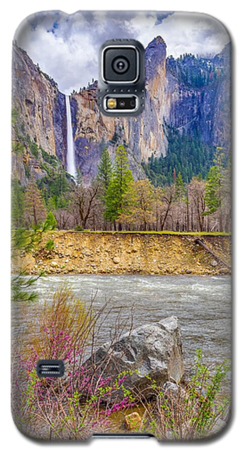 Bridalveil Fall Galaxy S5 Case featuring the photograph Bridalveil Fall by Scott McGuire