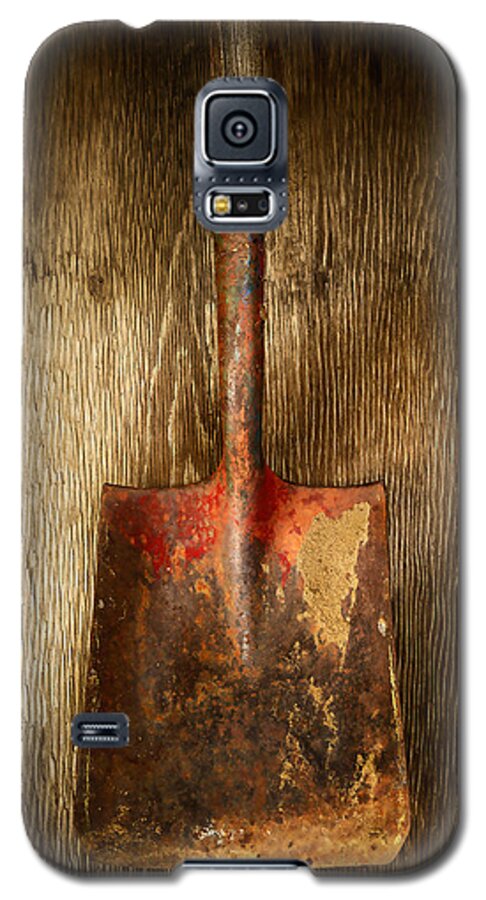 Antique Galaxy S5 Case featuring the photograph Tools On Wood 2 by YoPedro