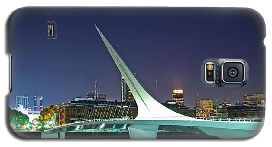 Puente De La Mujer Galaxy S5 Case featuring the photograph Buenos Aires - Argentina - Puente de La Mujer at Night by Carlos Alkmin