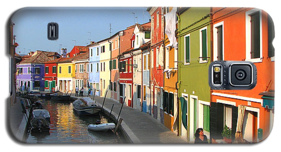 Italy Galaxy S5 Case featuring the photograph Burano Italy by T Guy Spencer