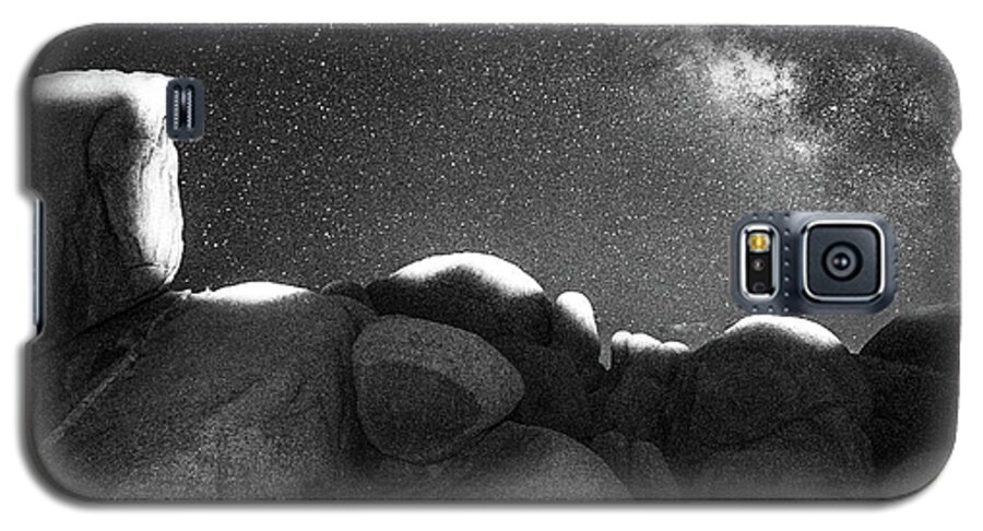 Desert Galaxy S5 Case featuring the photograph Causality IV by Ryan Weddle