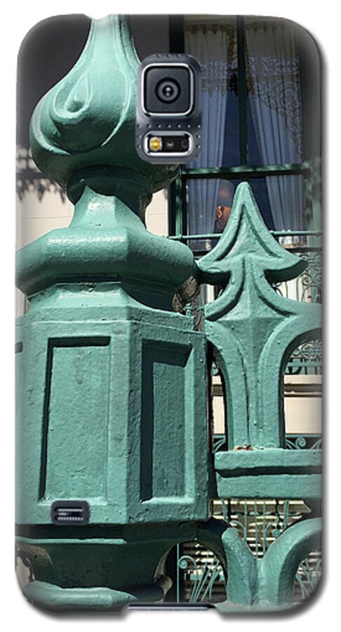 Charleston Aqua Teal Fleur De Lis Gate Symbols Galaxy S5 Case featuring the photograph Charleston John Rutledge House Fleur de Lis symbols - French Quarter Architecture Gate Posts by Kathy Fornal