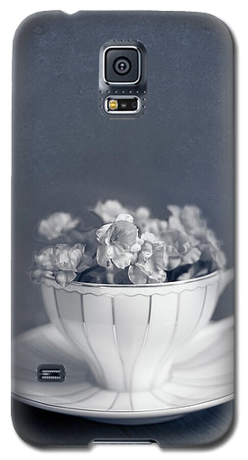 Tea Cup Galaxy S5 Case featuring the photograph Charms Of The Past by Elvira Pinkhas
