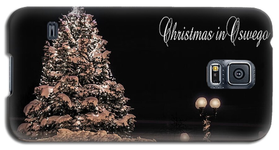 Christmas Galaxy S5 Case featuring the photograph Christmas in Oswego by Everet Regal