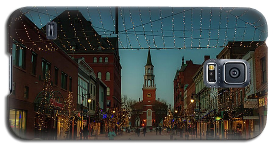 Church Street Burlington Vermont Night Galaxy S5 Case featuring the photograph Church Street Burlington Vermont by Elizabeth Dow