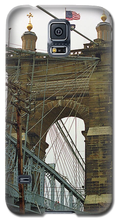 Arches Galaxy S5 Case featuring the photograph Cincinnati - Roebling Bridge 4 by Frank Romeo